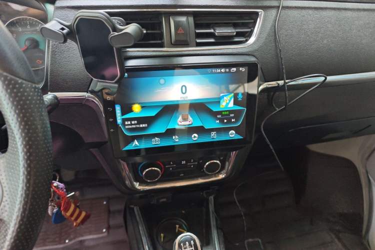 Used Jinbei New Hiace X30L 2016 1.3L Wealth Edition Van DLCG12 Audio And AC Panel