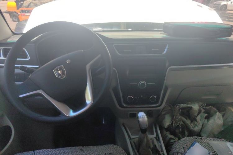 Used Jinbei New Hiace X30L 2016 1.3L Wealth Edition DLCG12 Center Console
