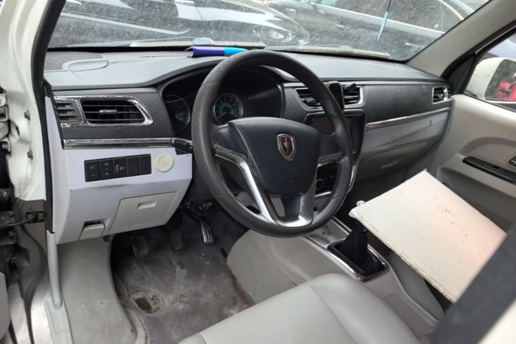 Used Jinbei New Hiace X30L 2016 1.5L Wealth Edition DLCG14 Center Console