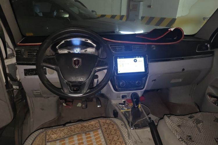Used Jinbei New Hiace X30L 2016 1.5L Wealth Edition DLCG14 Center Console