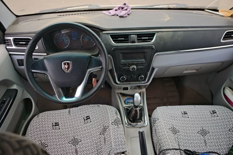 Used Jinbei New Hiace X30L 2016 1.5L Wealth Edition DLCG14 Center Console
