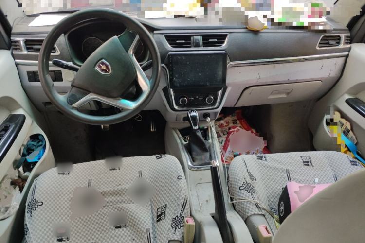 Used Jinbei New Hiace X30L 2016 1.5L Wealth Edition Van DLCG14 Center Console