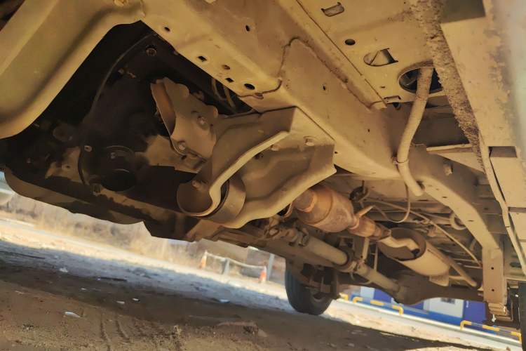 Used Jinbei New Hiace X30L 2016 1.5L Business Edition Van DLCG14 Chassis Front Left