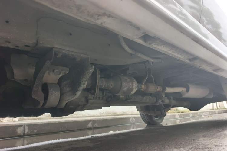 Used Jinbei New Hiace X30L 2016 1.5L Wealth Edition DLCG14 Chassis Front Left