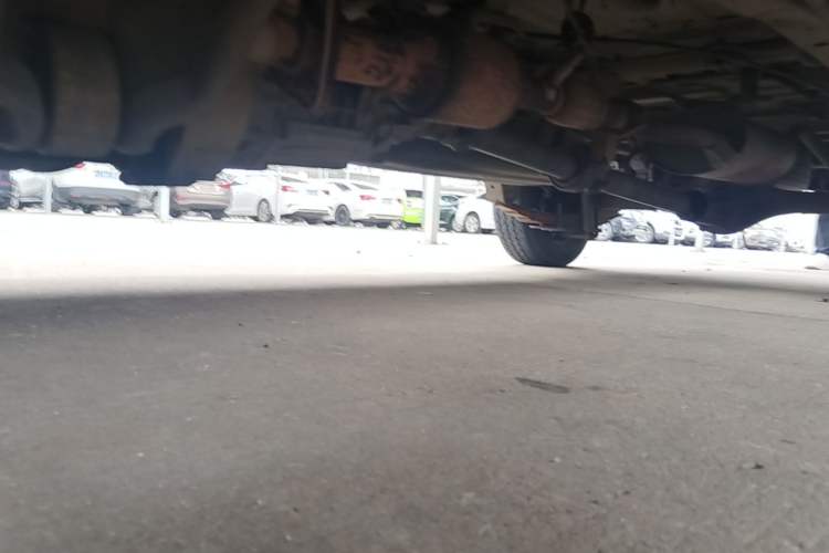Used Jinbei New Hiace X30L 2016 1.5L Wealth Edition DLCG14 Chassis Front Left