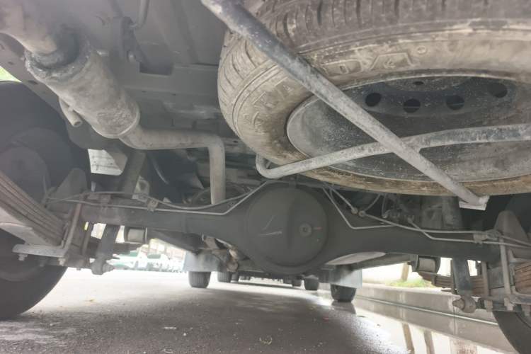Used Jinbei New Hiace X30L 2016 1.5L Wealth Edition DLCG14 Chassis Rear