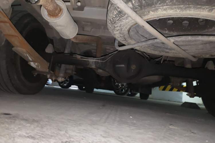 Used Jinbei New Hiace X30L 2016 1.5L Wealth Edition DLCG14 Chassis Rear