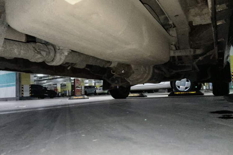 Used Jinbei New Hiace X30L 2016 1.5L Wealth Edition DLCG14 Chassis Rear Right