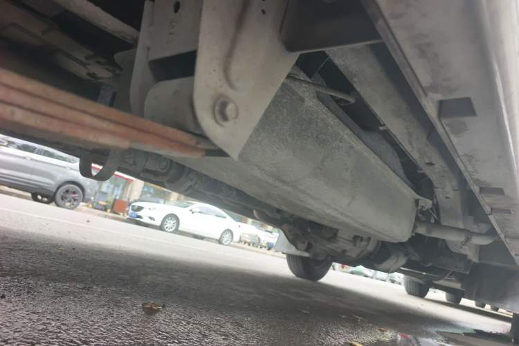 Used Jinbei New Hiace X30L 2016 1.5L Wealth Edition DLCG14 Chassis Rear Right