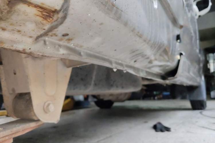 Used Jinbei New Hiace X30L 2016 1.3L Wealth Edition DLCG12 Chassis Rear Right