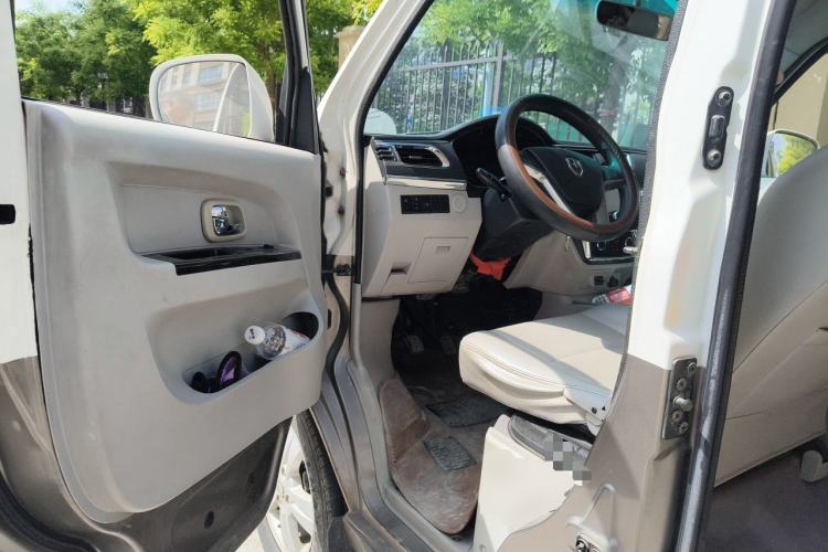 Used Jinbei New Hiace X30L 2016 1.3L Wealth Edition DLCG12 Driver Seat