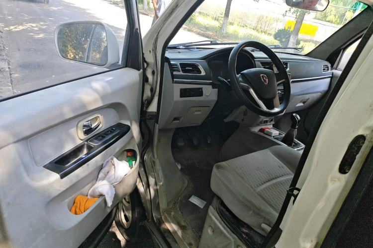 Used Jinbei New Hiace X30L 2016 1.5L Wealth Edition DLCG14 Driver Seat