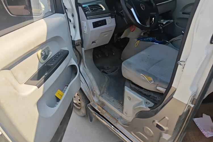 Used Jinbei New Hiace X30L 2016 1.5L Wealth Edition Van DLCG14 Driver Seat