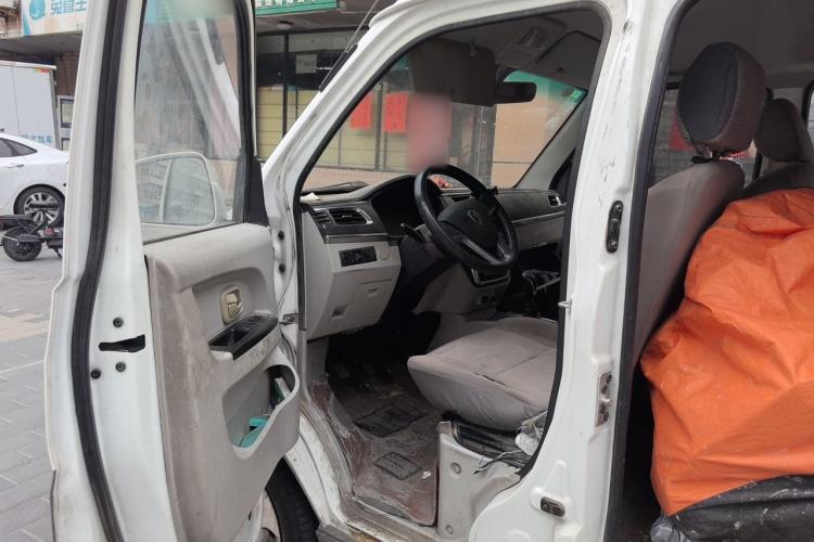 Used Jinbei New Hiace X30L 2016 1.5L Wealth Edition Van DLCG14 Driver Seat