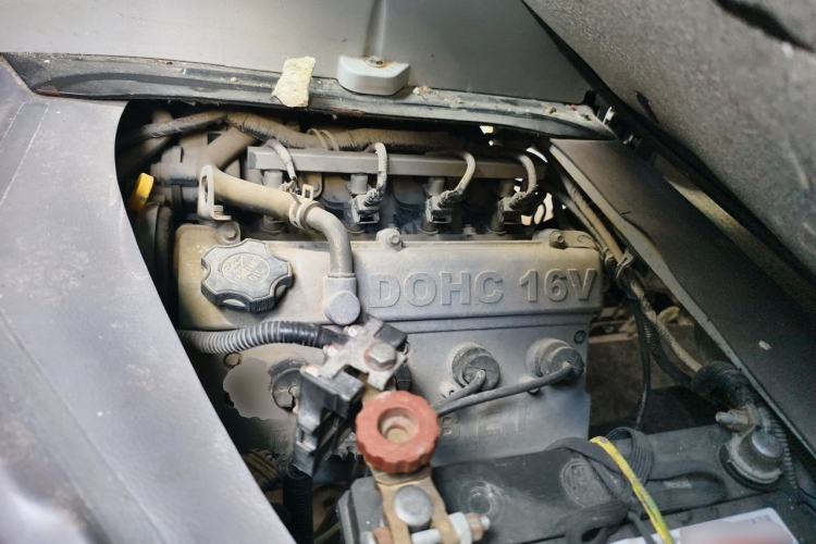 Used Jinbei New Hiace X30L 2016 1.5L Business Edition DLCG14 Engine Bay