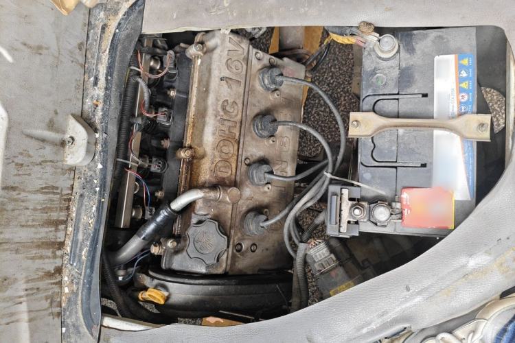 Used Jinbei New Hiace X30L 2016 1.5L Wealth Edition DLCG14 Engine Bay