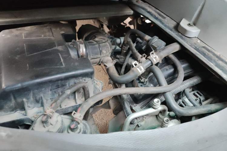 Used Jinbei New Hiace X30L 2016 1.5L Wealth Edition Van DLCG14 Engine Bay Left