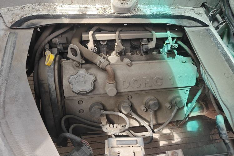 Used Jinbei New Hiace X30L 2016 1.3L Wealth Edition Van DLCG12 Engine Bay