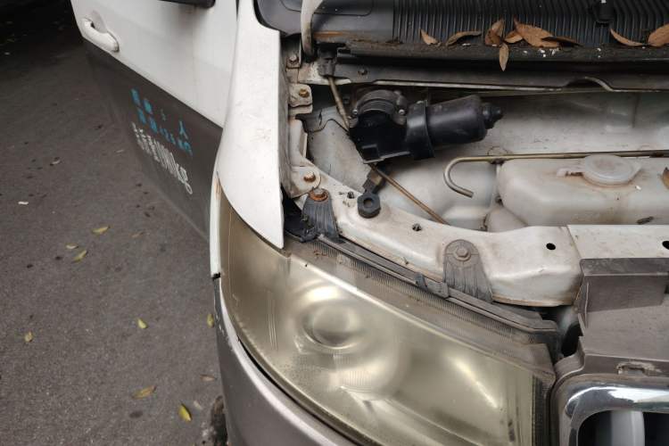 Used Jinbei New Hiace X30L 2016 1.5L Wealth Edition DLCG14 Engine Bay Right