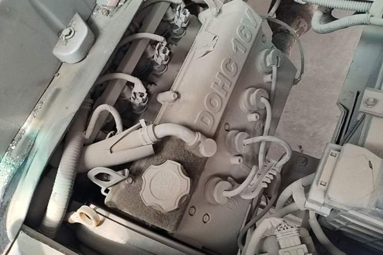 Used Jinbei New Hiace X30L 2016 1.5L Wealth Edition DLCG14 Engine Bay Right