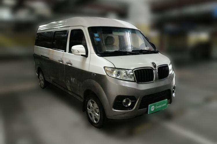 Used Jinbei New Hiace X30L 2016 1.5L Wealth Edition DLCG14 Front Right 45 Deg