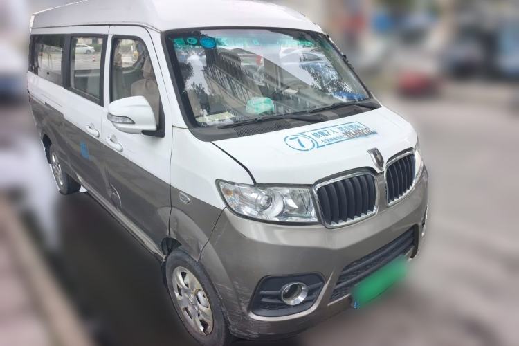 Used Jinbei New Hiace X30L 2016 1.5L Wealth Edition DLCG14 Front Right 45 Deg