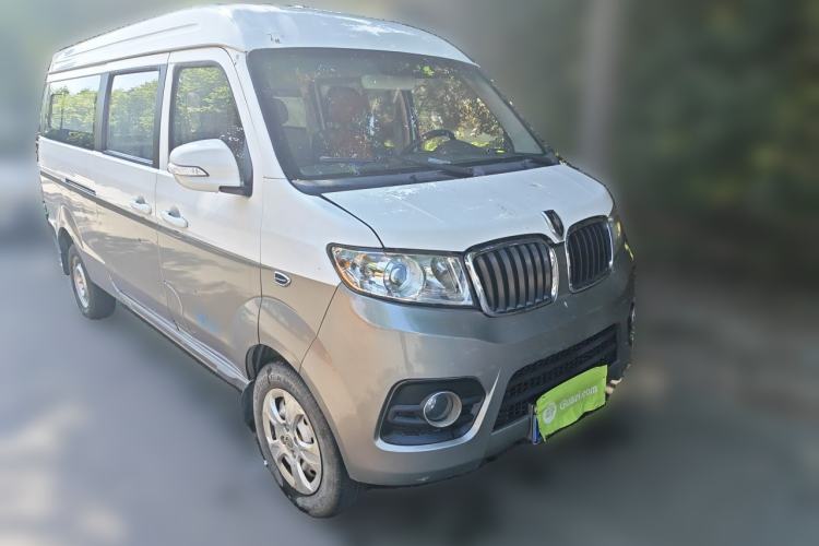 Used Jinbei New Hiace X30L 2016 1.5L Wealth Edition DLCG14 Front Right 45 Deg