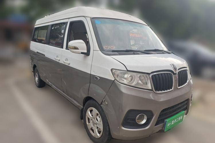 Used Jinbei New Hiace X30L 2016 1.3L Wealth Edition DLCG12 Front Right 45 Deg