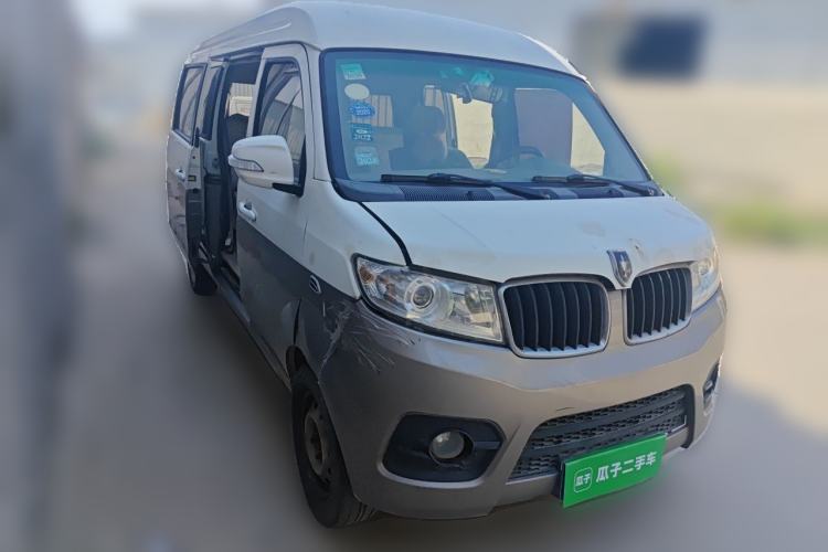 Used Jinbei New Hiace X30L 2016 1.5L Wealth Edition Van DLCG14 Front Right 45 Deg