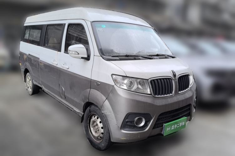 Used Jinbei New Hiace X30L 2016 1.5L Wealth Edition DLCG14 Front Right 45 Deg