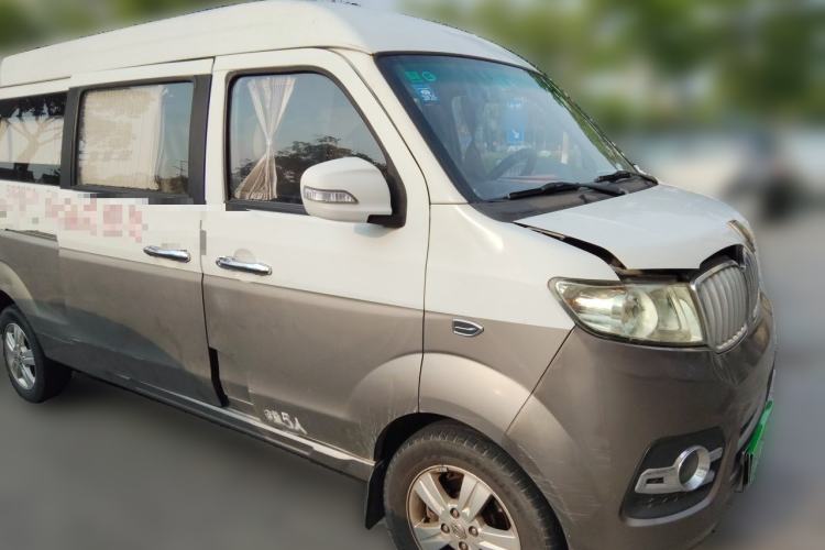 Used Jinbei New Hiace X30L 2016 1.5L Business Edition Van DLCG14 Front Right 45 Deg