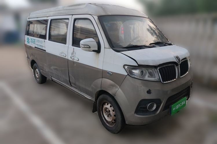 Used Jinbei New Hiace X30L 2016 1.3L Wealth Edition DLCG12 Front Right 45 Deg