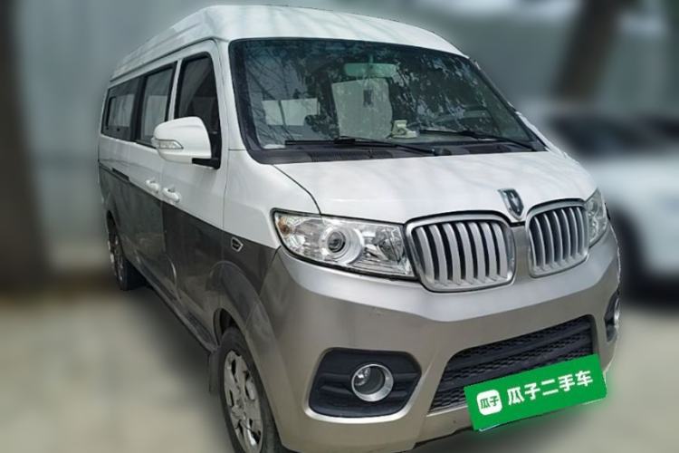 Used Jinbei New Hiace X30L 2016 1.5L Wealth Edition DLCG14 Front Right 45 Deg