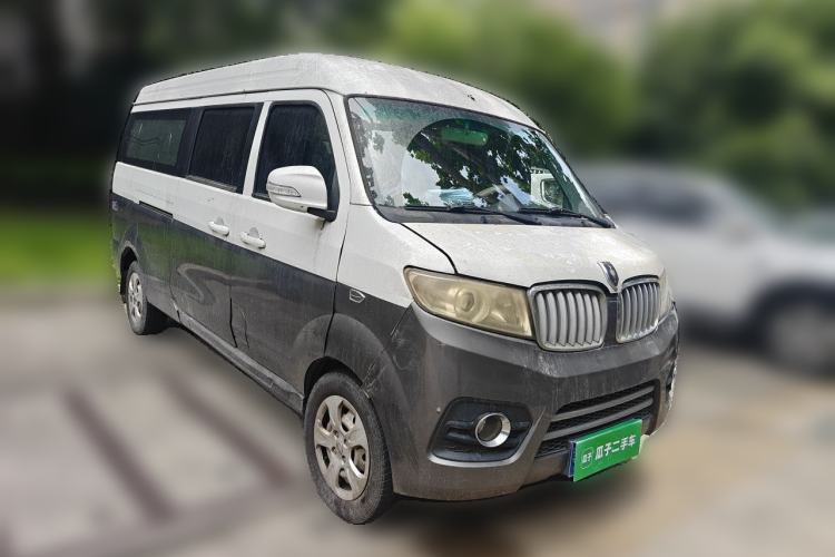 Used Jinbei New Hiace X30L 2016 1.5L Wealth Edition Van DLCG14 Front Right 45 Deg