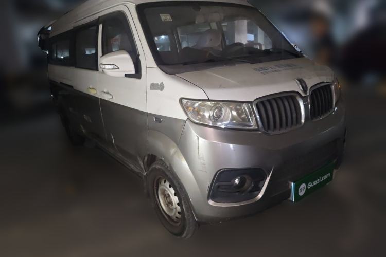 Used Jinbei New Hiace X30L 2016 1.5L Wealth Edition DLCG14 Front Right 45 Deg