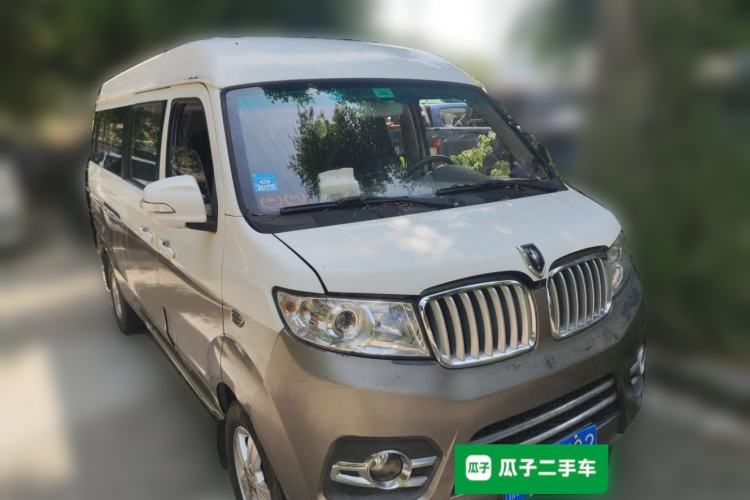 Used Jinbei New Hiace X30L 2016 1.3L Wealth Edition DLCG12 Front Right 45 Deg
