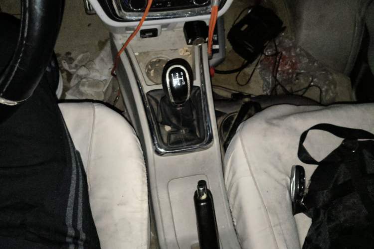 Used Jinbei New Hiace X30L 2016 1.5L Wealth Edition DLCG14 Gear Lever