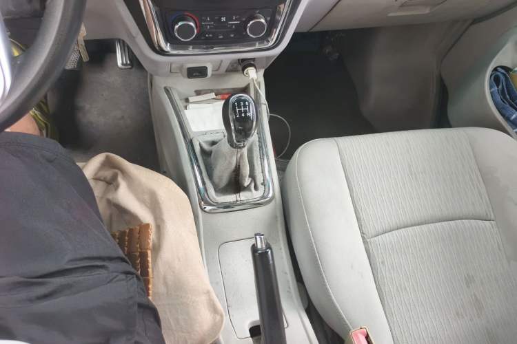 Used Jinbei New Hiace X30L 2016 1.5L Wealth Edition DLCG14 Gear Lever