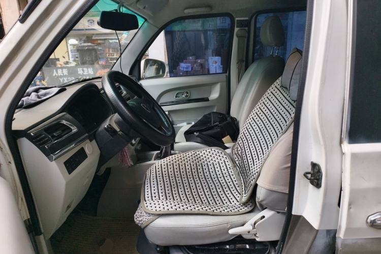 Used Jinbei New Hiace X30L 2016 1.5L Business Edition DLCG14 Left Front Seat