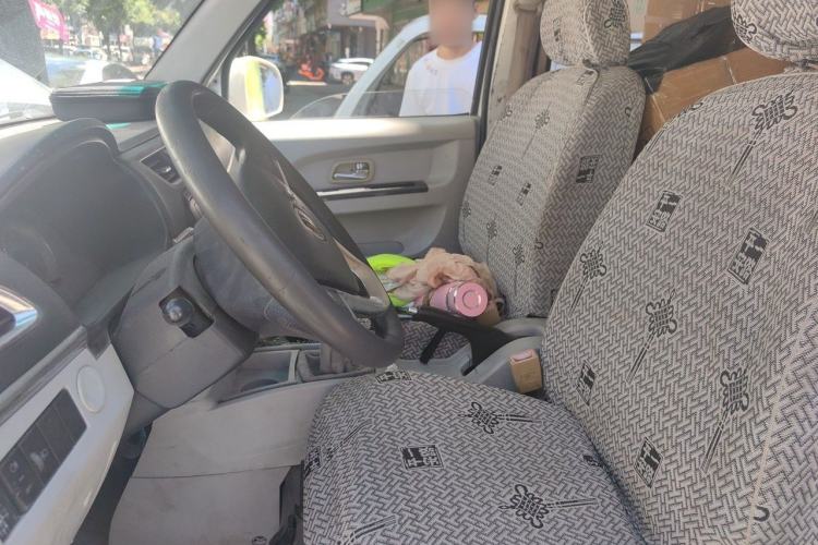 Used Jinbei New Hiace X30L 2016 1.3L Wealth Edition DLCG12 Left Front Seat