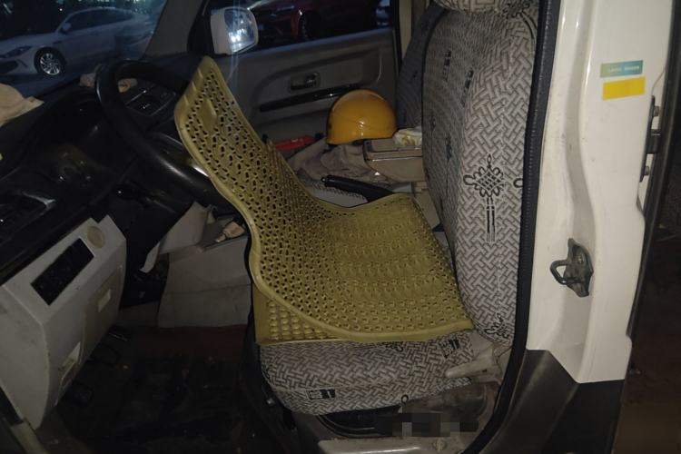 Used Jinbei New Hiace X30L 2016 1.5L Wealth Edition Van DLCG14 Left Front Seat