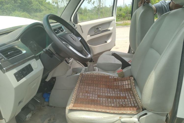 Used Jinbei New Hiace X30L 2016 1.3L Wealth Edition DLCG12 Left Front Seat