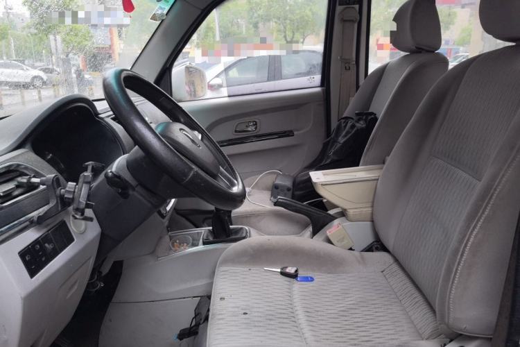 Used Jinbei New Hiace X30L 2016 1.5L Wealth Edition DLCG14 Left Front Seat