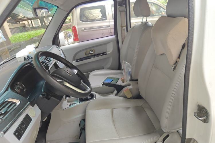 Used Jinbei New Hiace X30L 2016 1.3L Wealth Edition DLCG12 Left Front Seat