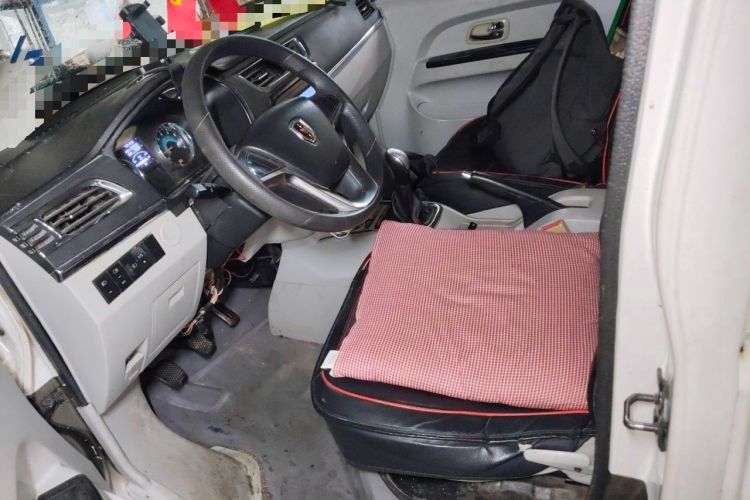 Used Jinbei New Hiace X30L 2016 1.3L Wealth Edition DLCG12 Left Front Seat