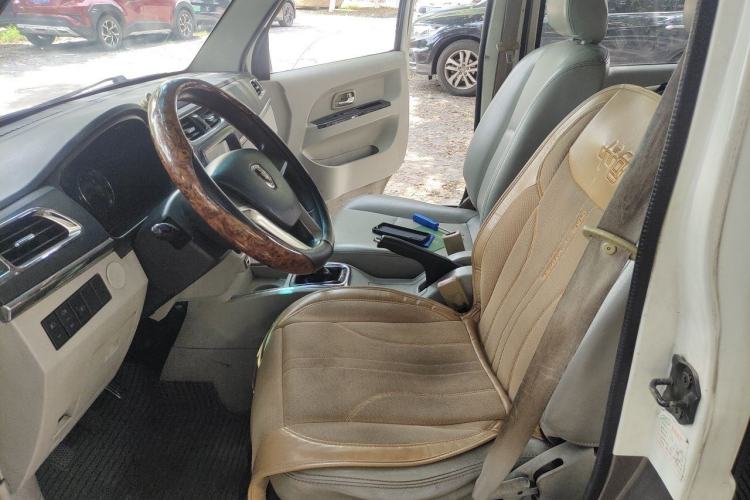 Used Jinbei New Hiace X30L 2016 1.3L Business Edition DLCG12 Left Front Seat