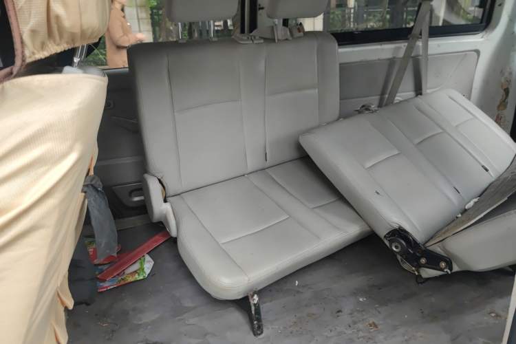 Used Jinbei New Hiace X30L 2016 1.5L Business Edition DLCG14 Left Rear Seat