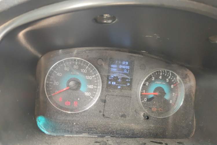 Used Jinbei New Hiace X30L 2016 1.5L Business Edition DLCG14 Odometer Close Up