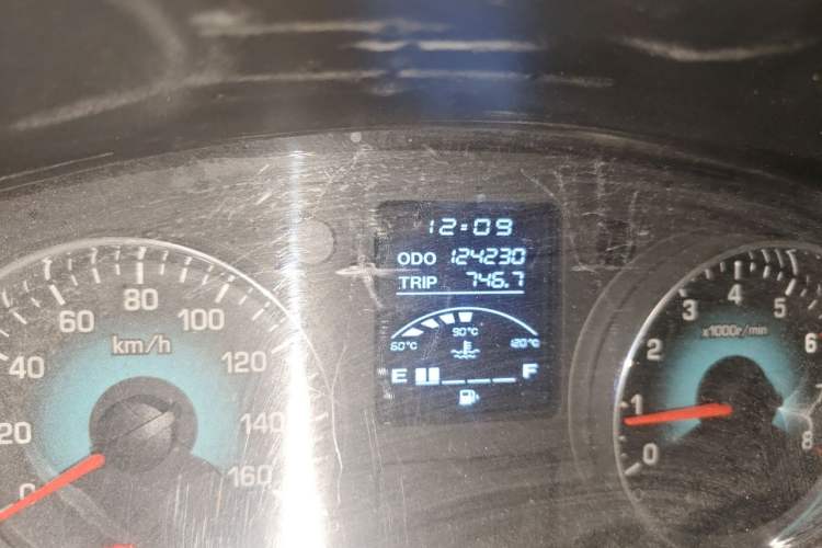 Used Jinbei New Hiace X30L 2016 1.5L Wealth Edition DLCG14 Odometer Close Up