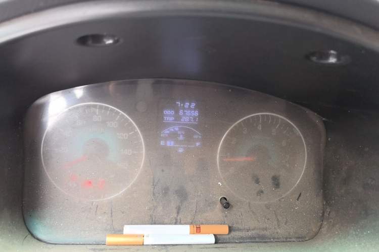 Used Jinbei New Hiace X30L 2016 1.5L Wealth Edition Van DLCG14 Odometer Close Up